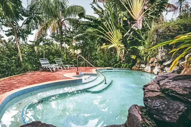 Kariwak Village Pool