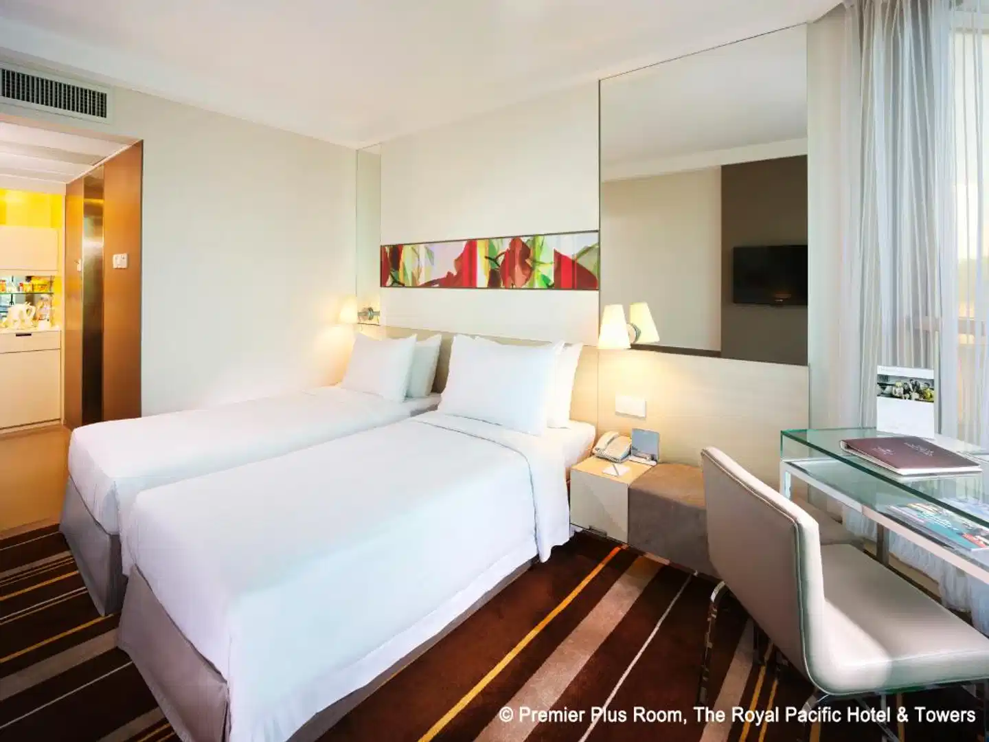 The Royal Pacific Hotel & Towers Wohnbeispiel