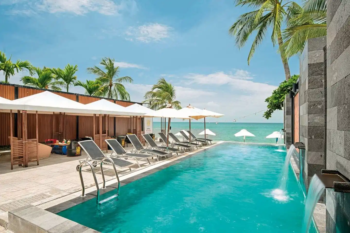 Pavilion Samui Villas & Resort Pool