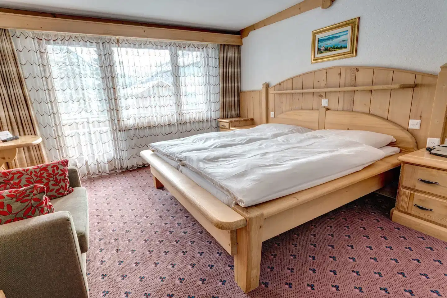 Hotel City ACCOMMODATION