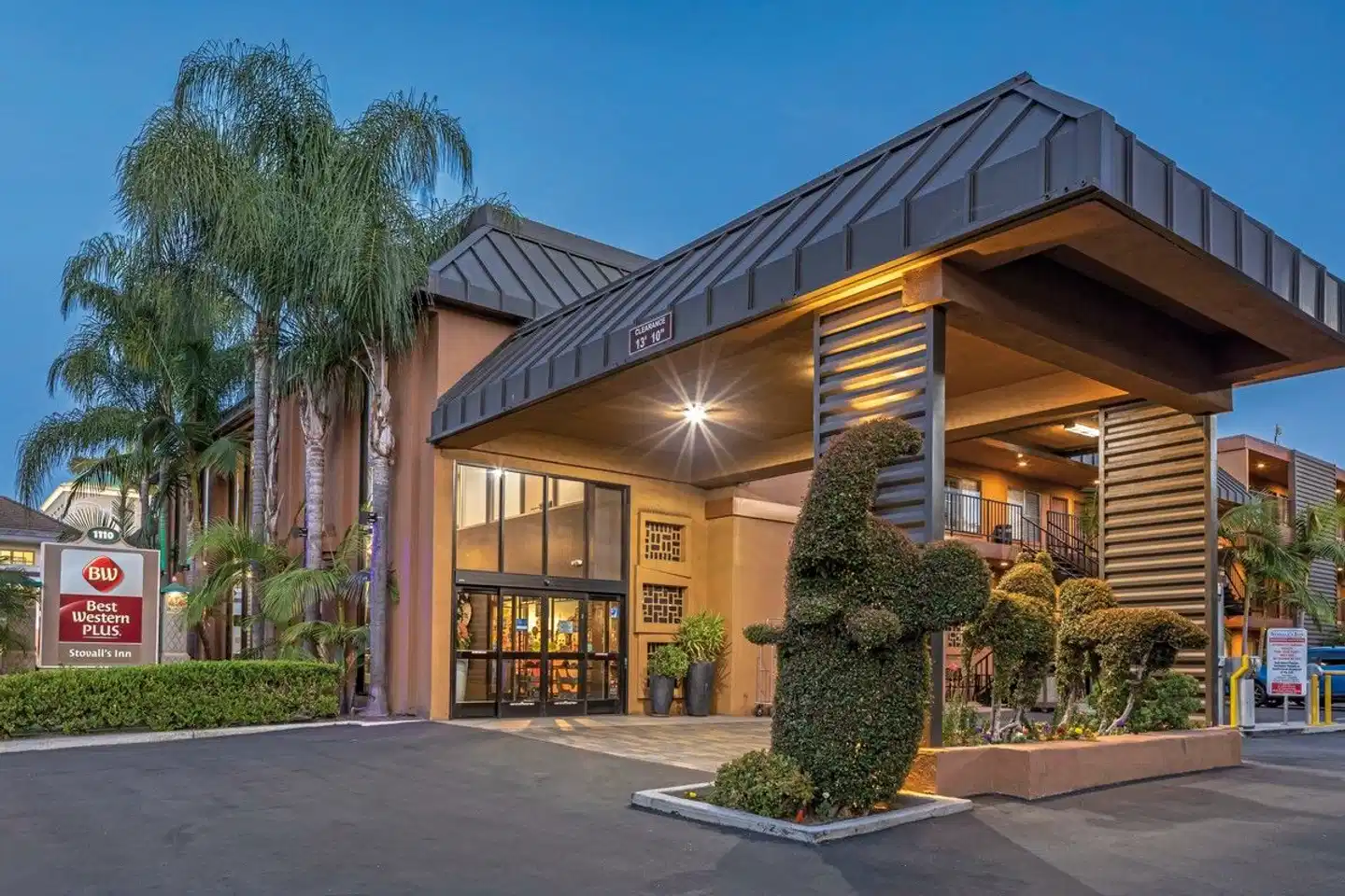 Best Western Plus Stovall's Inn Aussenansicht