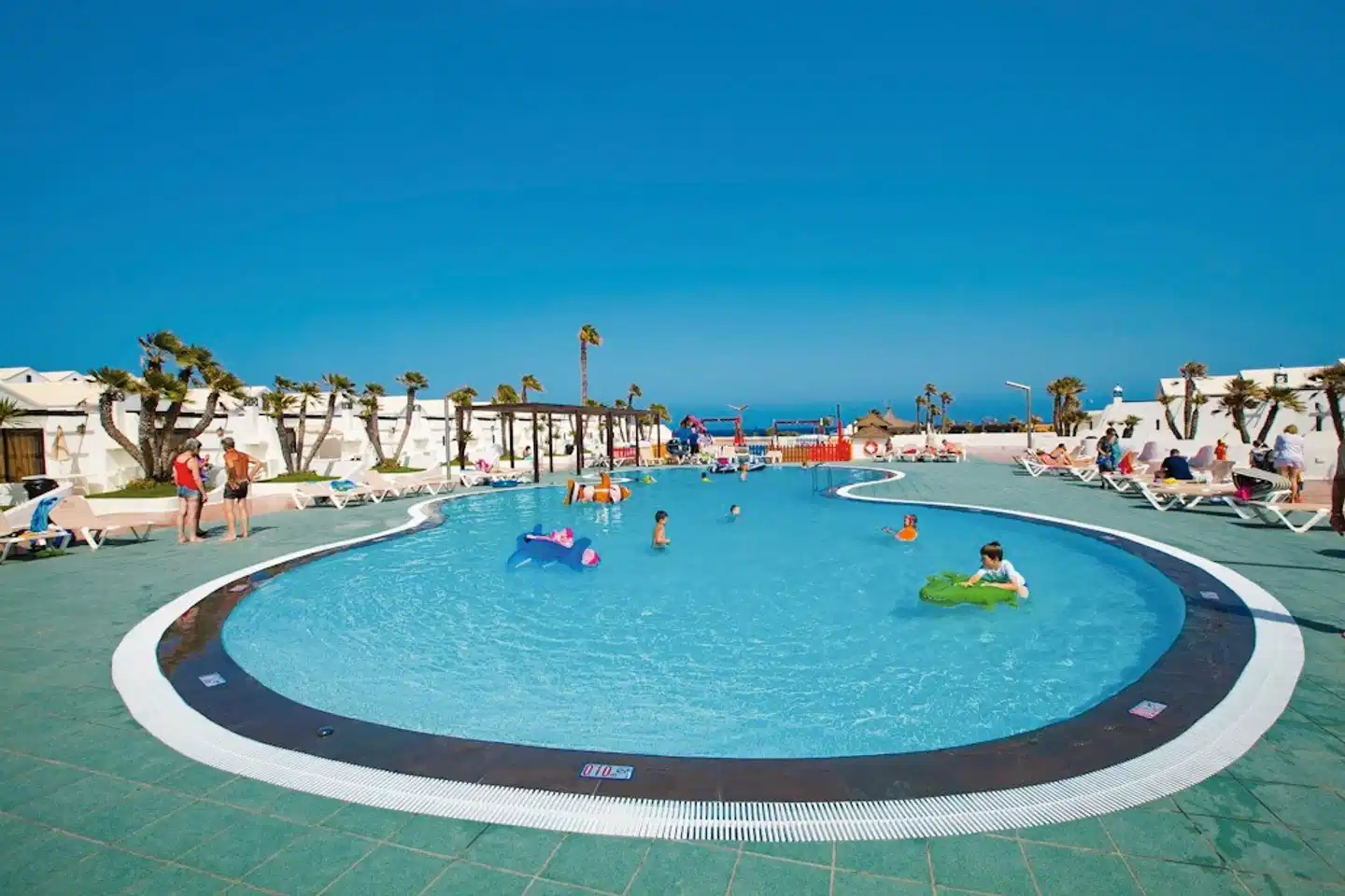 Sands Beach Resort POOL
