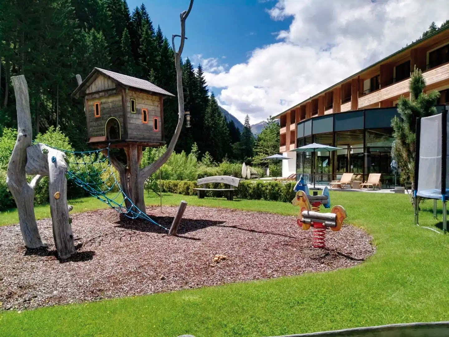 Spa Hotel Zedern Klang Sport und Entertainment