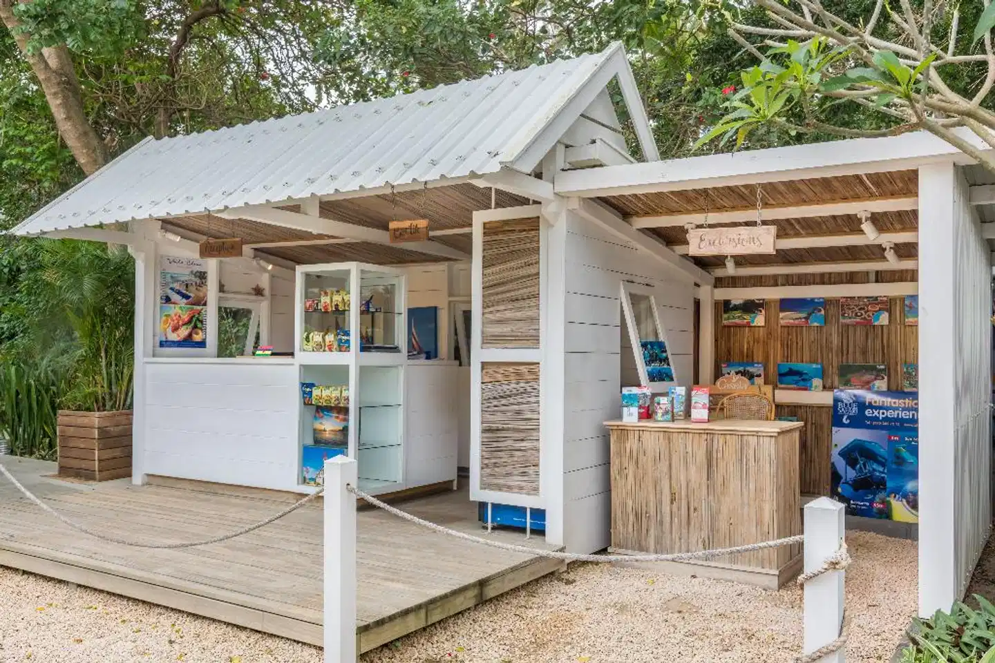 Mon Choisy Beach Resort Bar