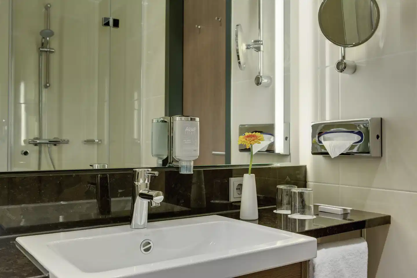 IntercityHotel Leipzig Badezimmer