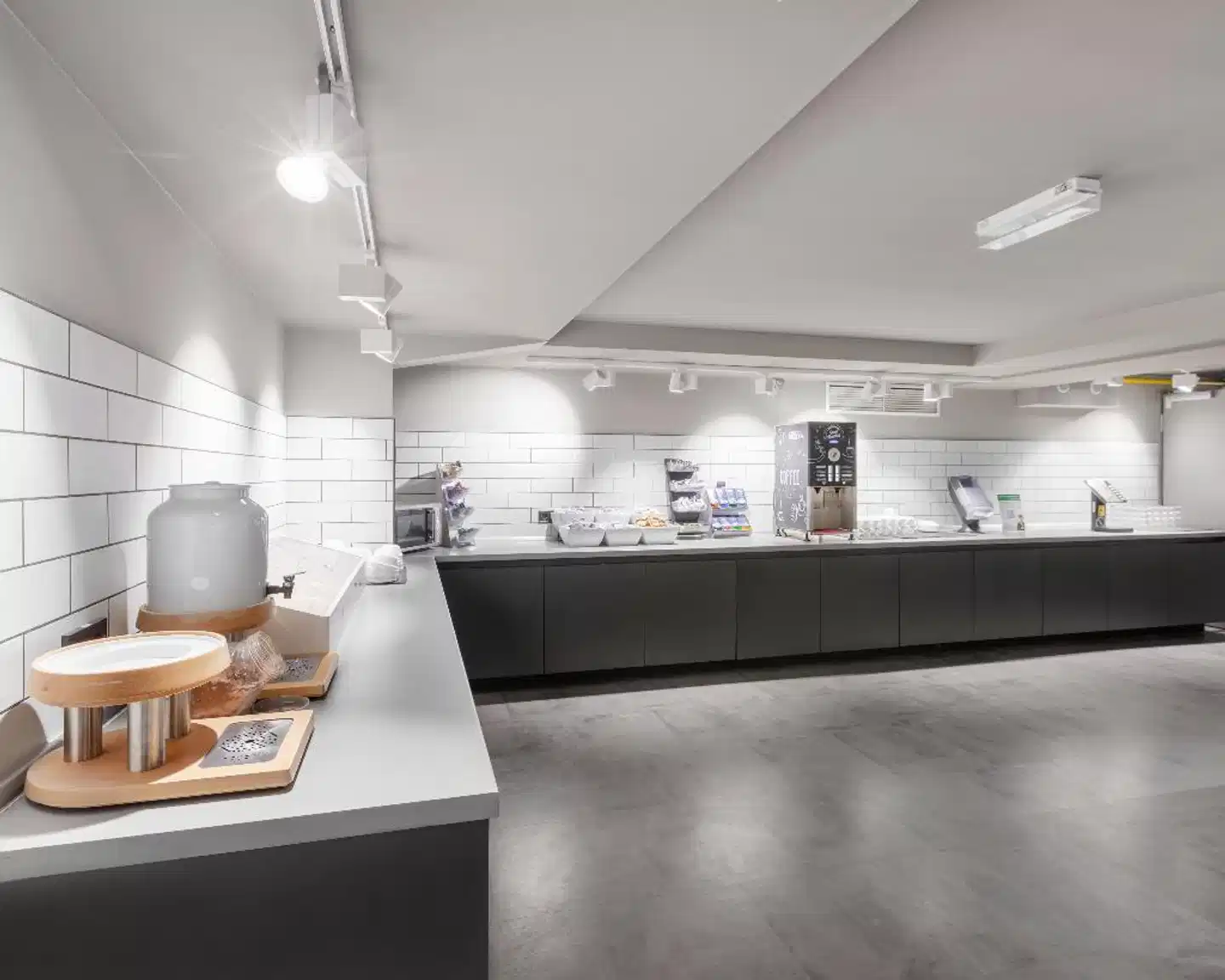 a&o Hostel Frankfurt Galluswarte Lobby