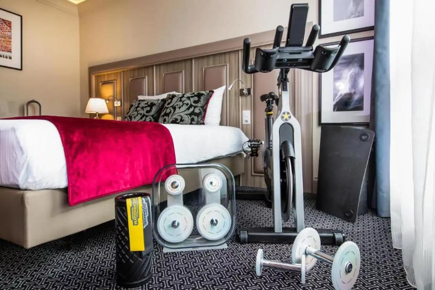 Drake-Longchamp Sport und Entertainment