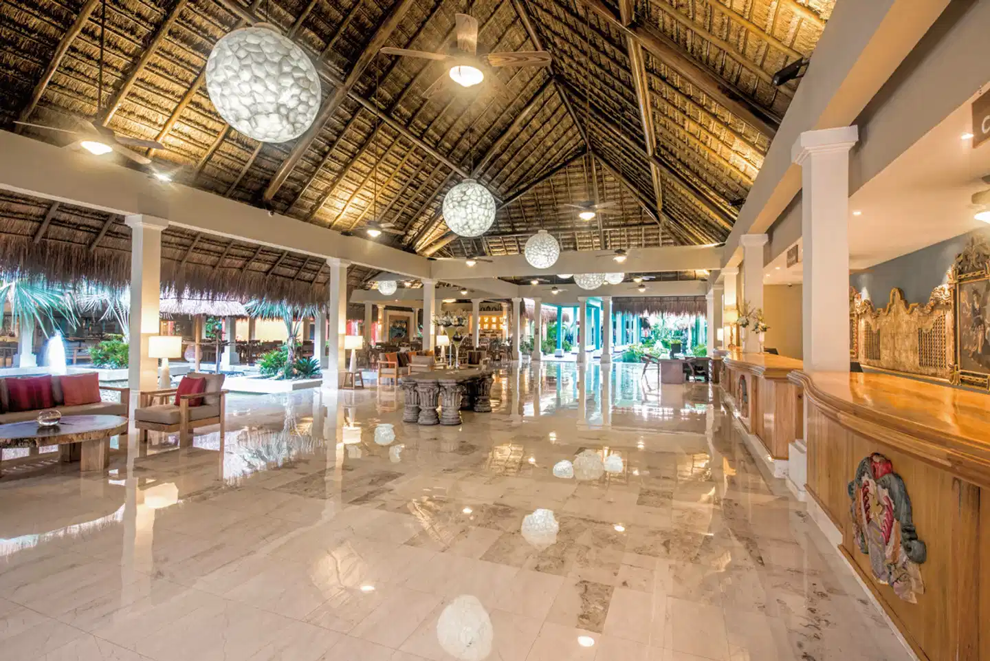 Iberostar Waves Quetzal Lobby