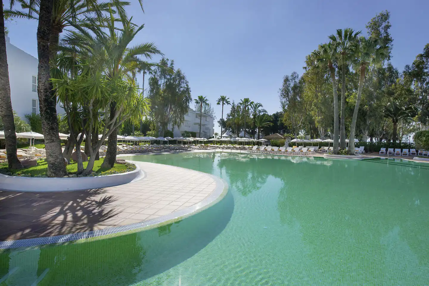 Iberostar Waves Ciudad Blanca Pool