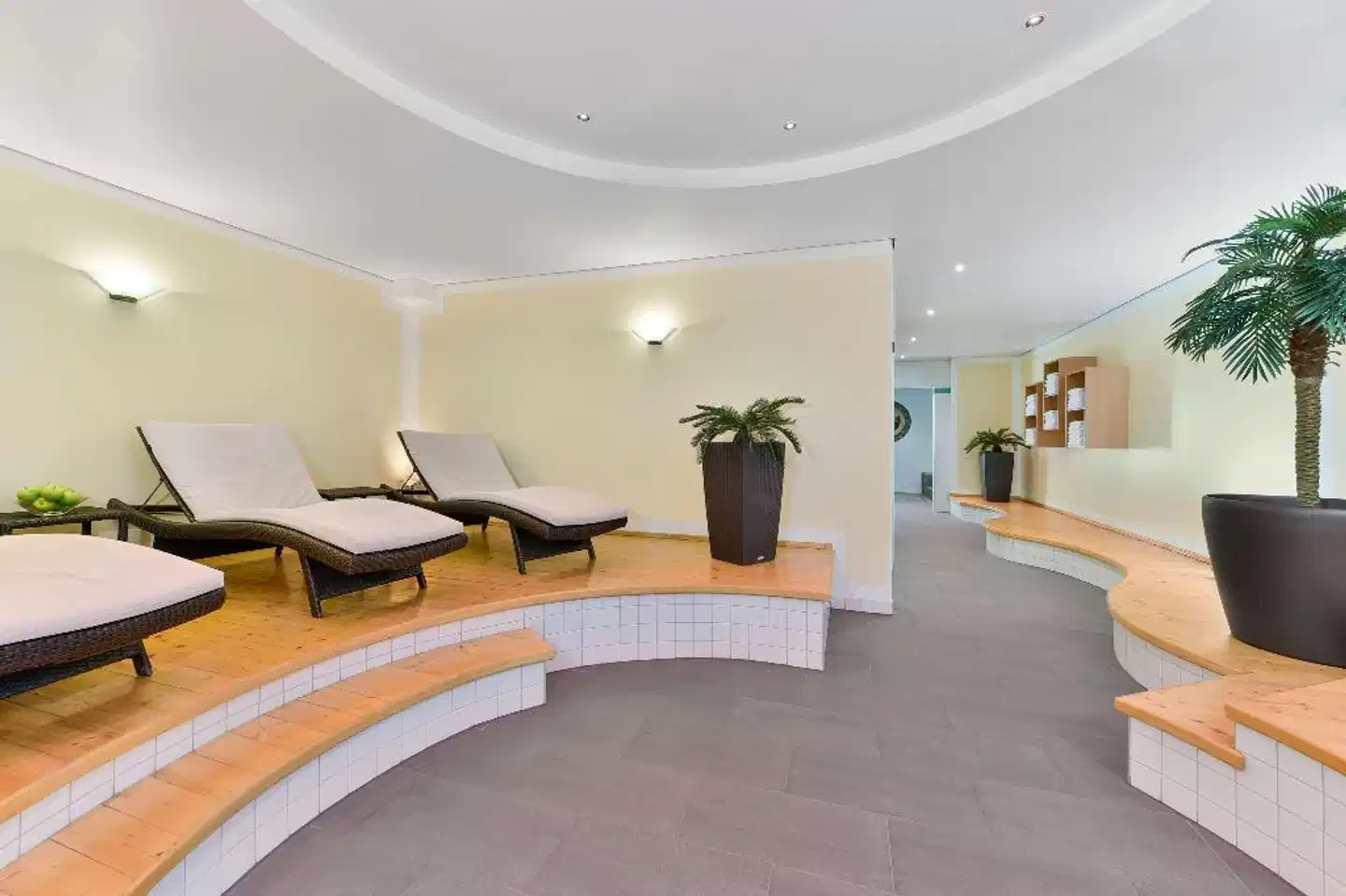 NH München Unterhaching Lobby