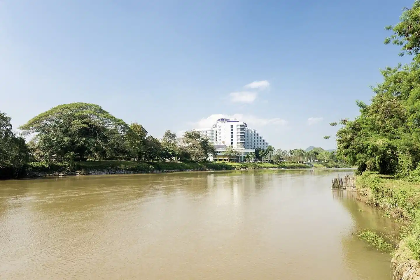 The Riverie by Katathani Landschaft