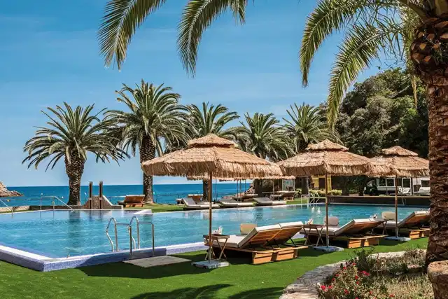 Zel Costa Brava Pool