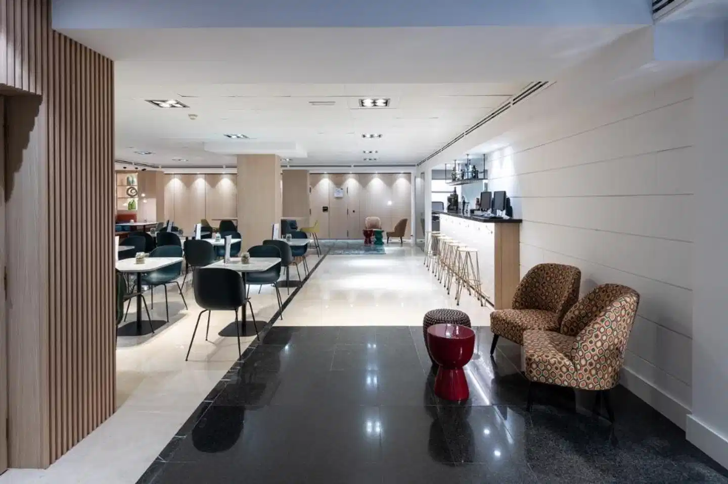 Catalonia Diagonal Centro Lobby