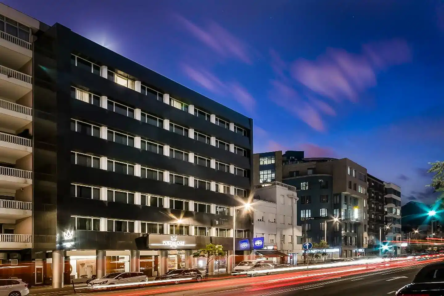 Portus Cale Hotel Aussenansicht