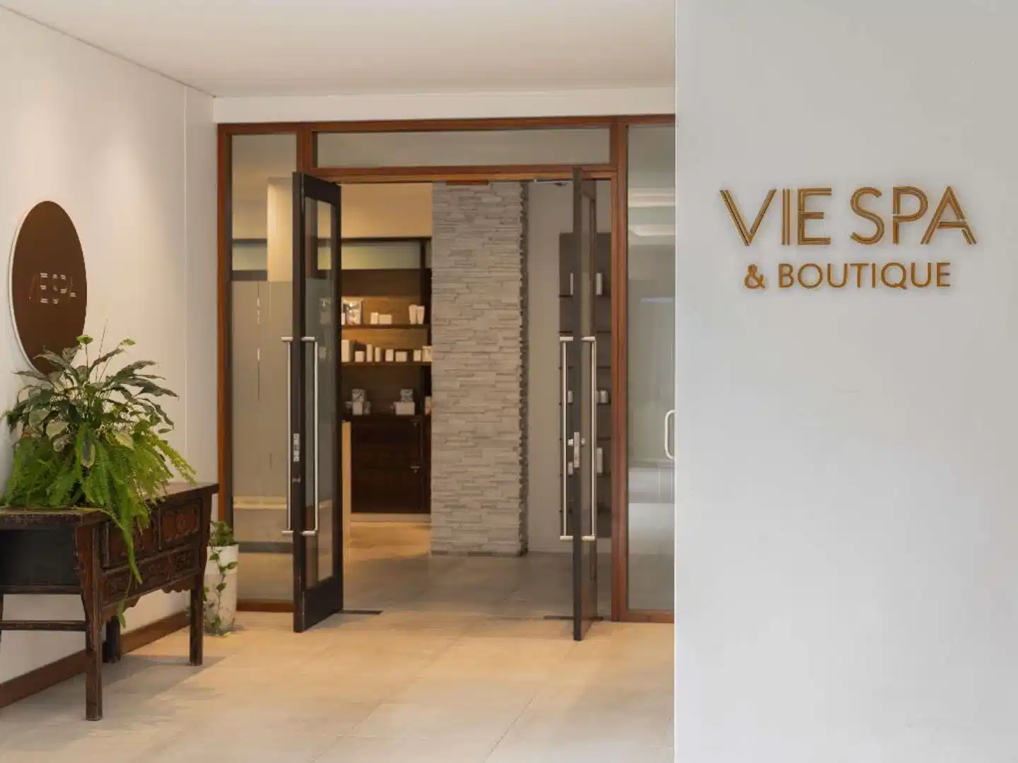 Pullman Palm Cove Sea Temple Resort & Spa Aussenansicht