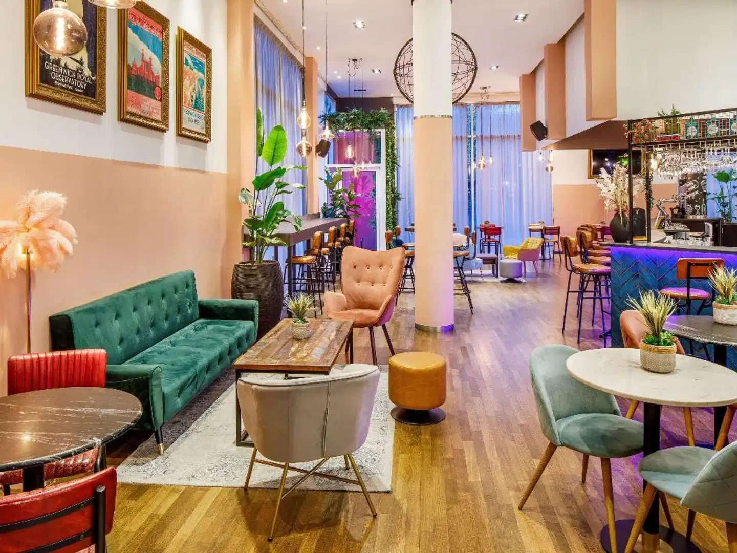 Novotel London Greenwich Hotel Lobby