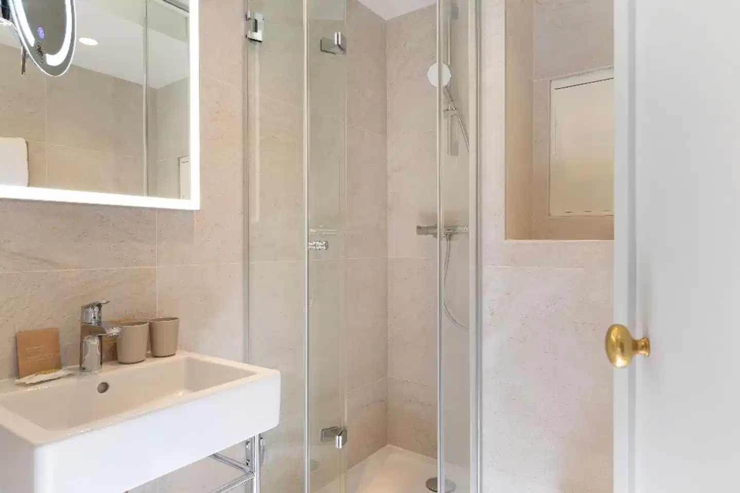 Observatoire Luxembourg Badezimmer