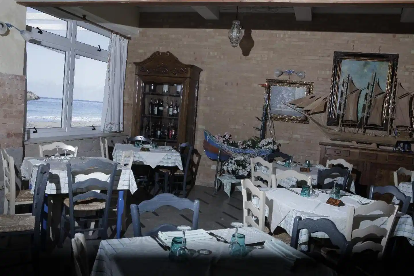Delfino Beach Hotel Restaurant
