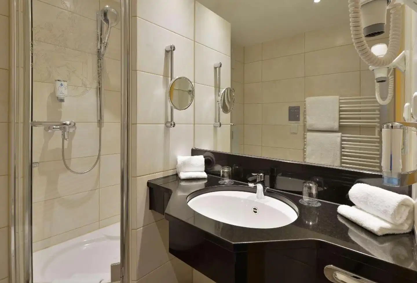 Best Western Plus Hotel Erb Badezimmer