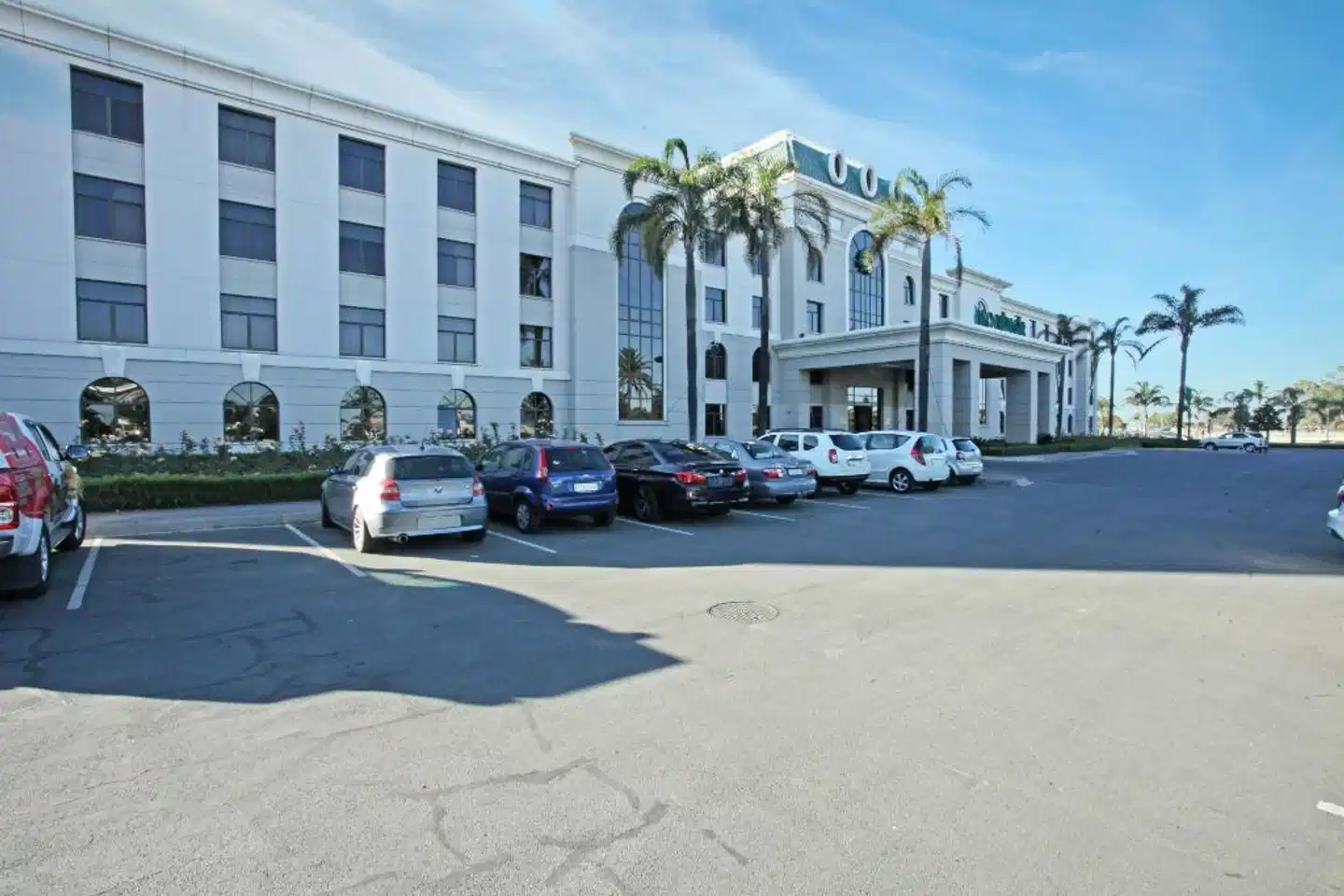 Peermont Mondior at Emperors Palace Aussenansicht