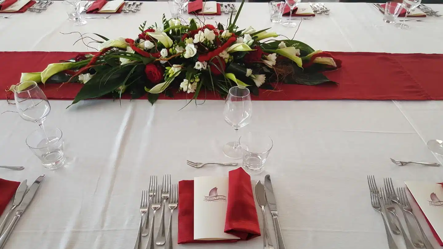 Marina Palace Hotel & Congress Hall Badezimmer