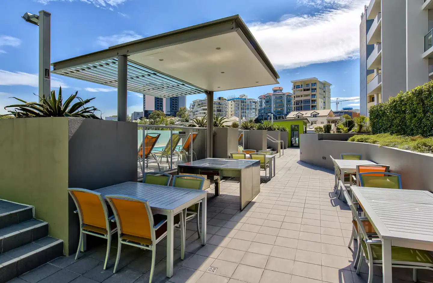 Quest Spring Hill Terrasse