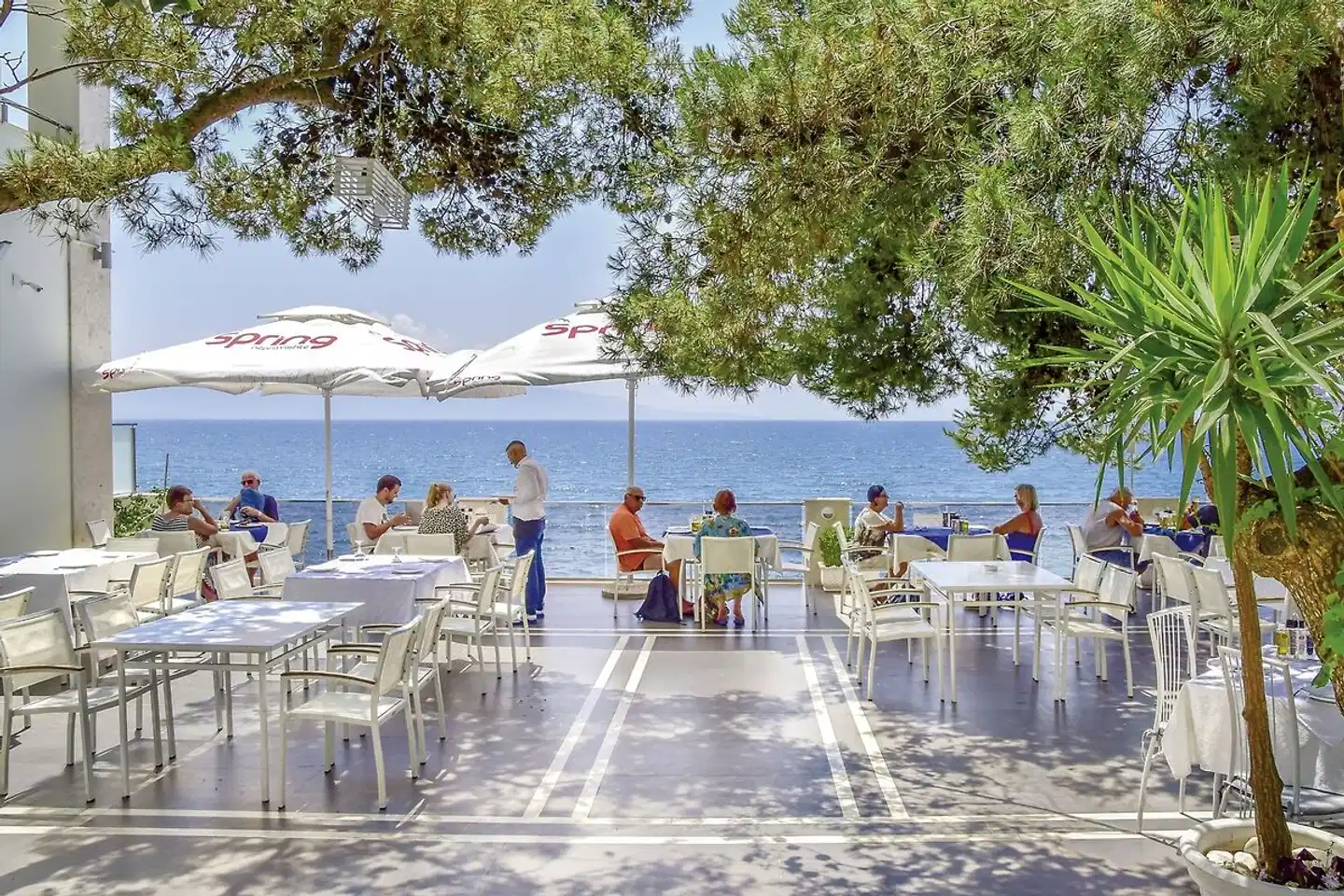 Jaroal Hotel RESTAURANT