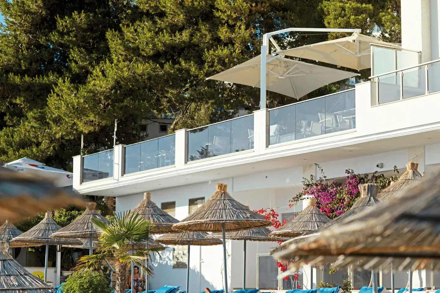 Jaroal Hotel OUTDOOR