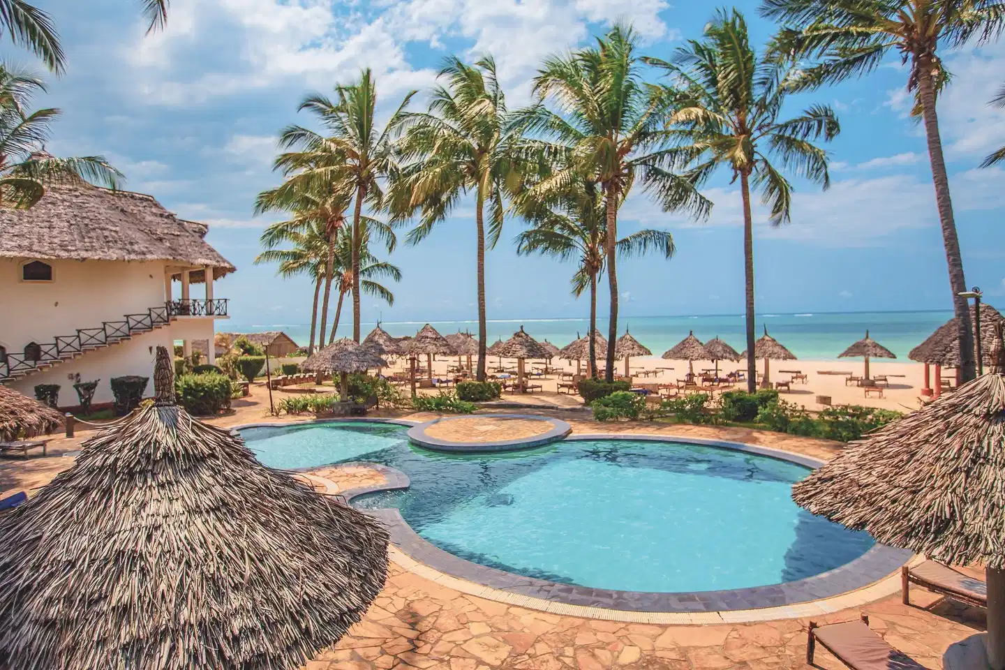 AHG Waridi Beach Resort & Spa POOL