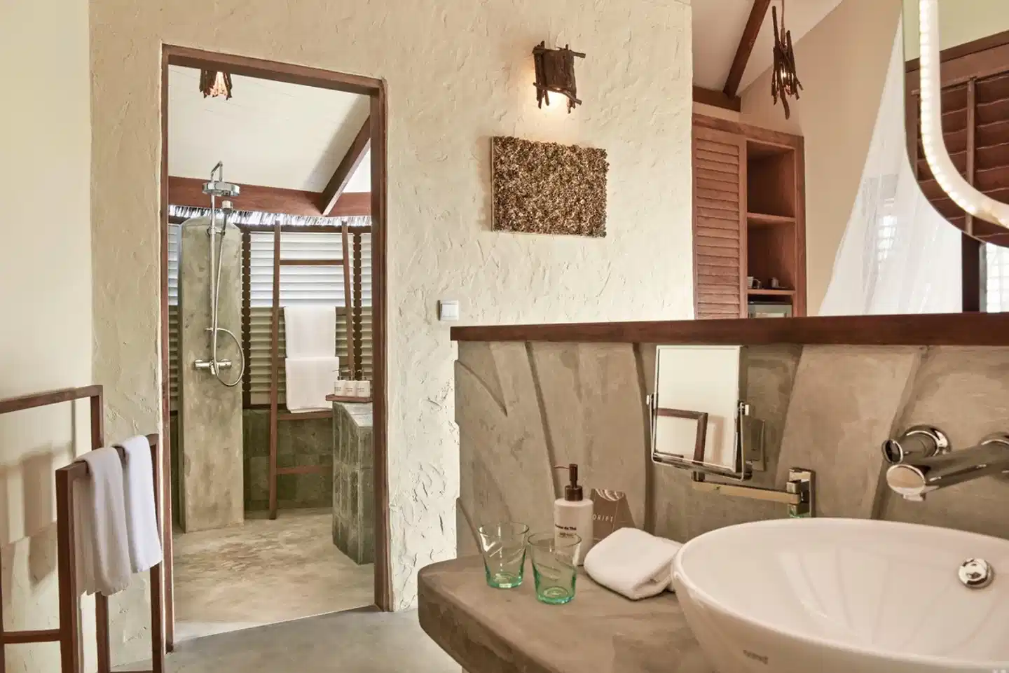 Drift Thelu Veliga Retreat Badezimmer