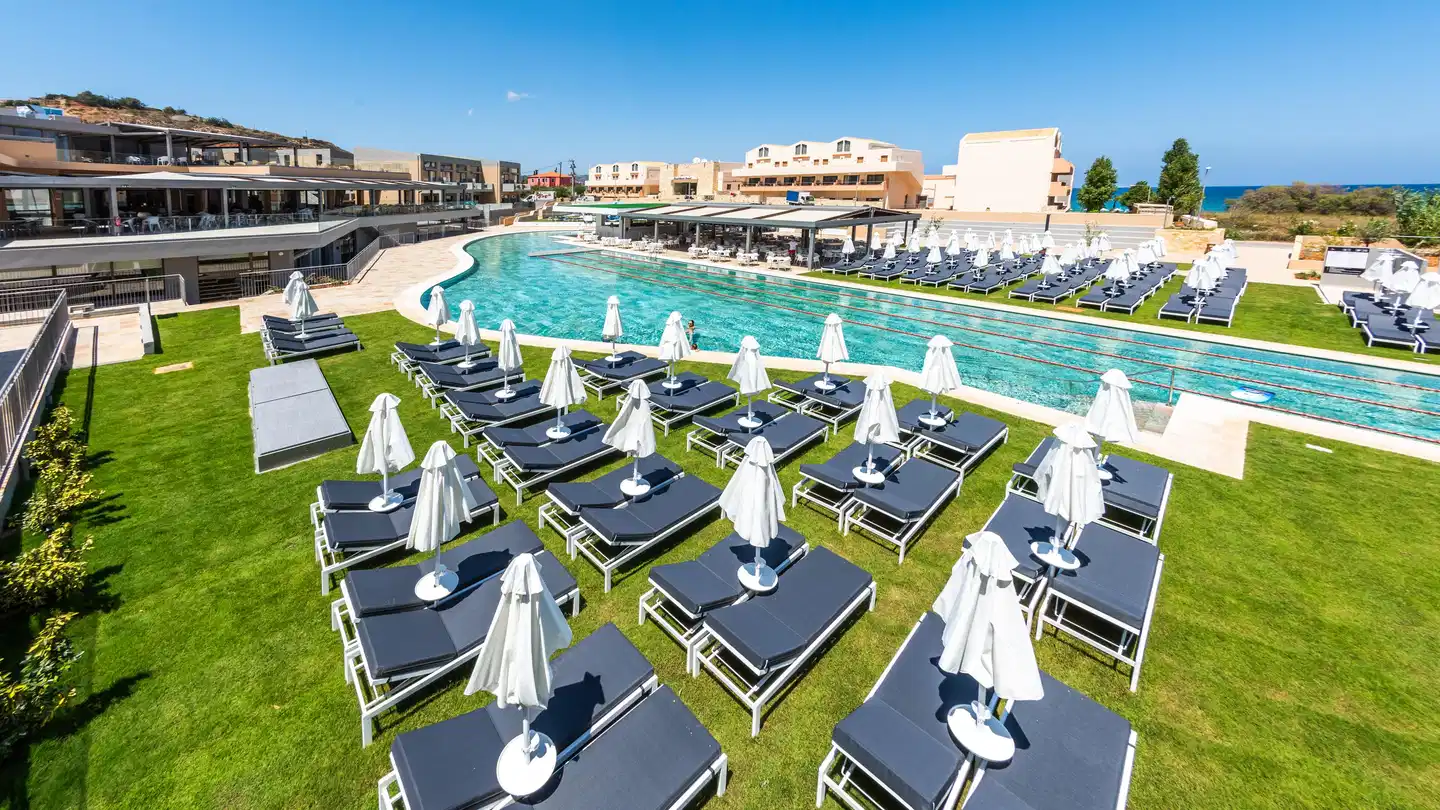 Kiani Beach Resort POOL