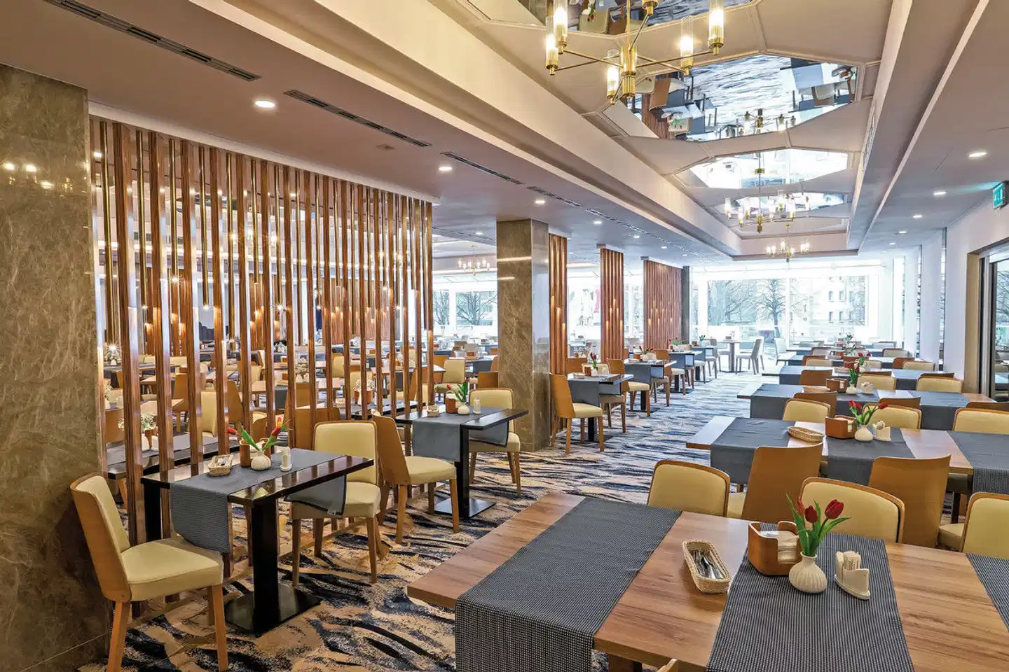 Grand Lubicz Restaurant