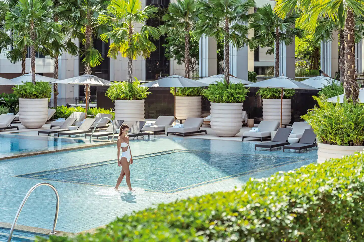 Four Seasons Hotel Bangkok at Chao Phraya River Pool