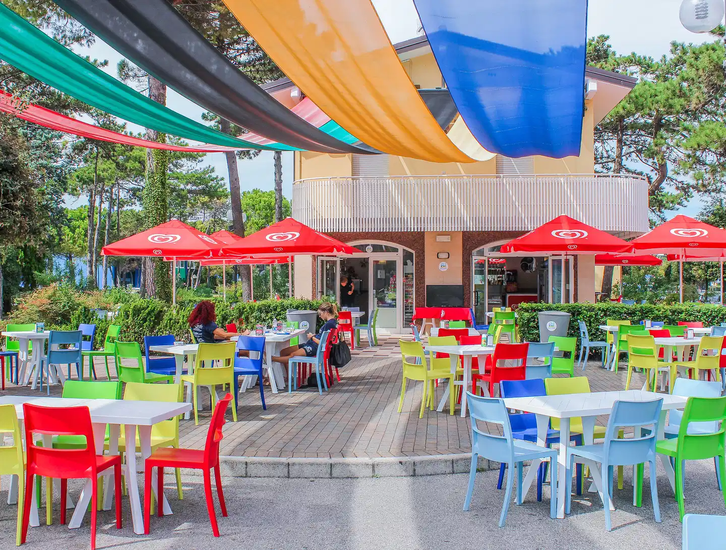 Bella Italia & EFA Village Sport und Entertainment