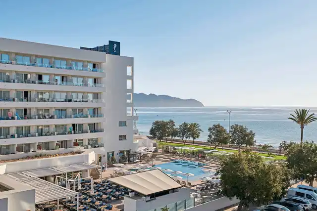 Hipotels Flamenco Aussenansicht