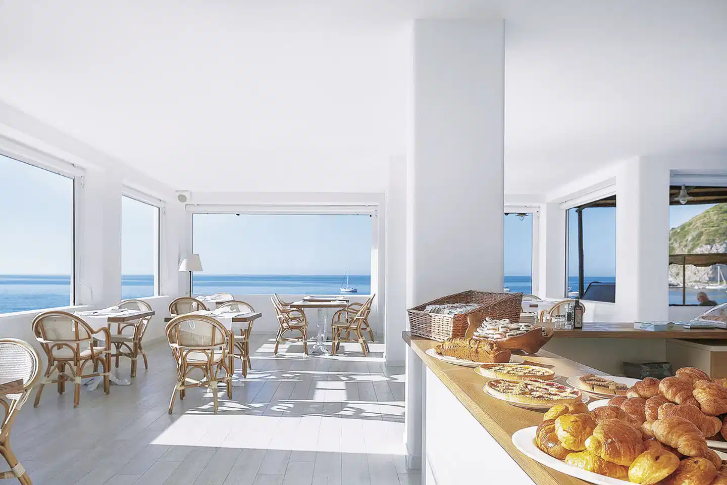 Apollon Club Restaurant