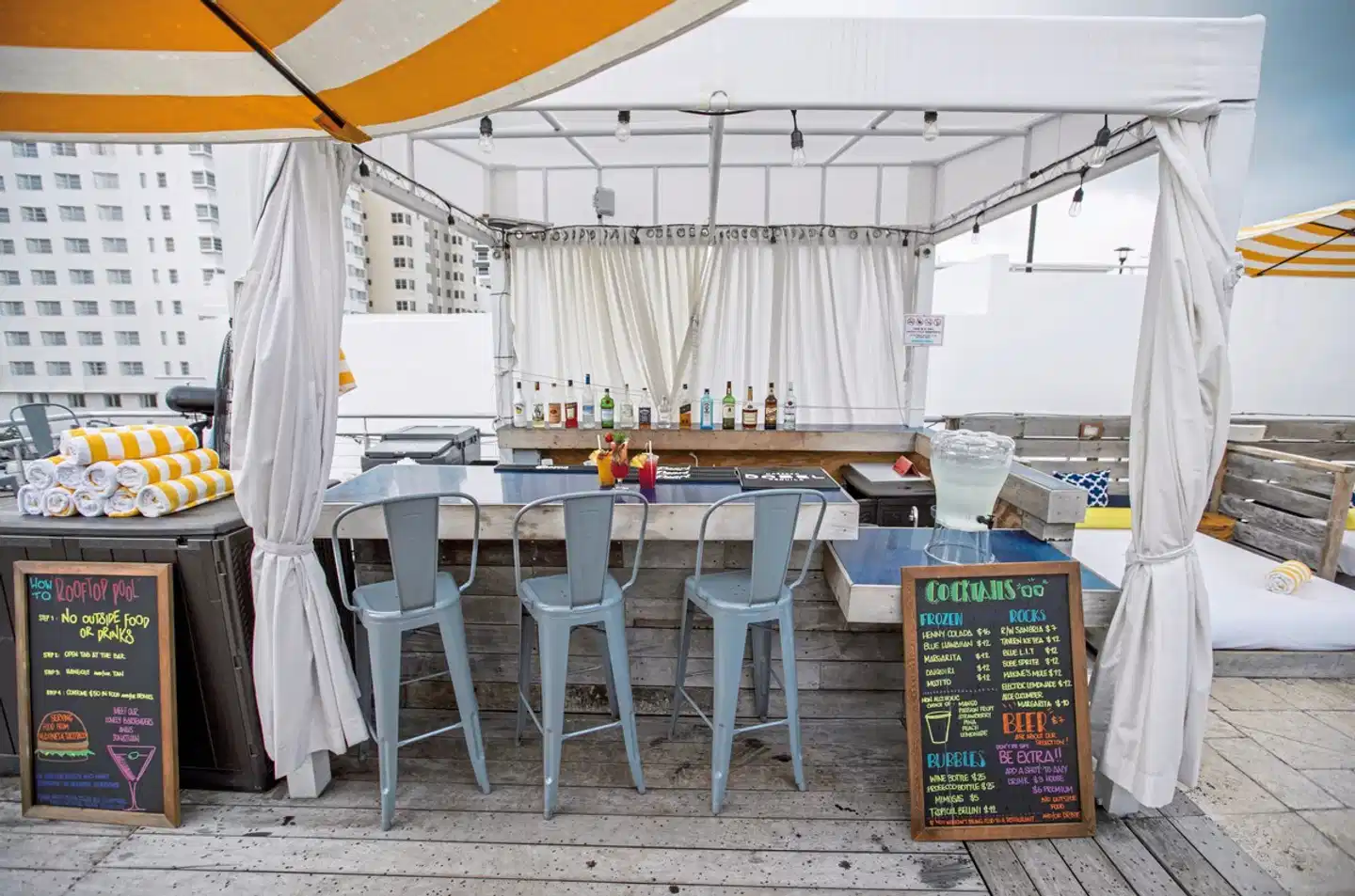 Catalina Hotel Restaurant