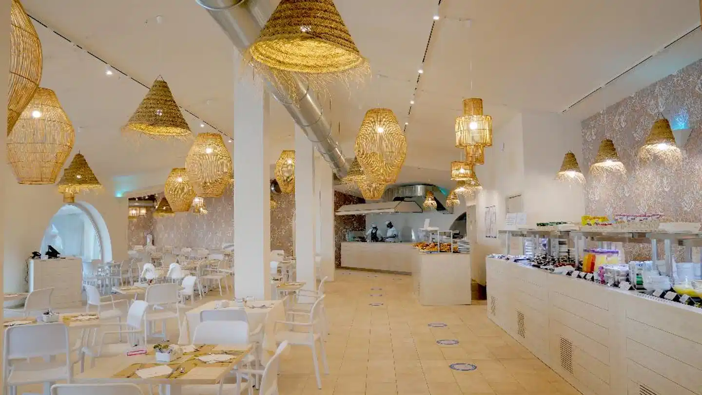 VOI Tropea Beach Resort Lobby