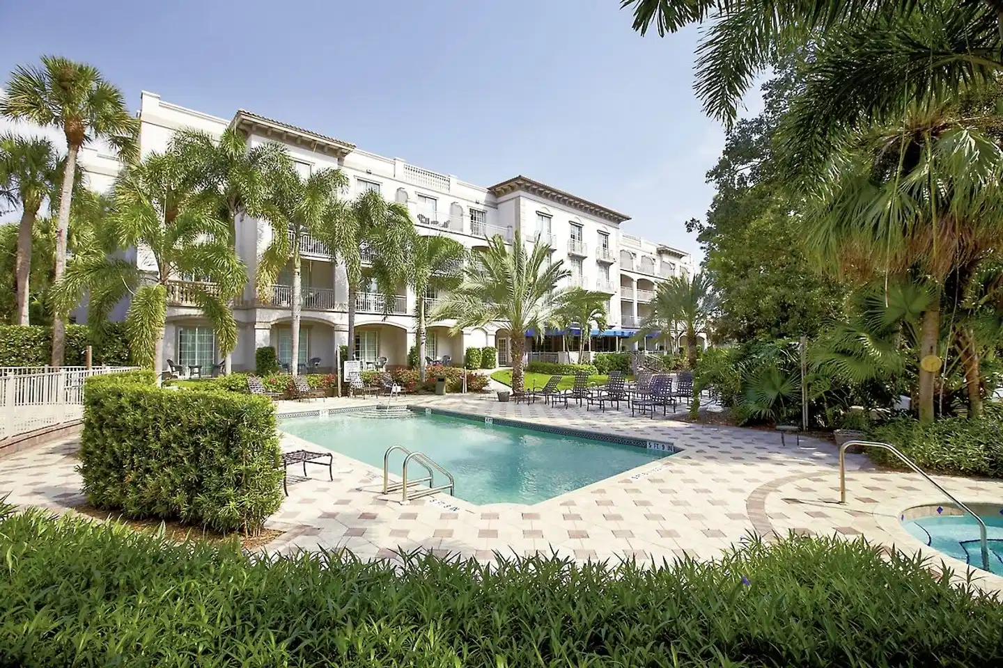 Trianon Bonita Bay Hotel Pool