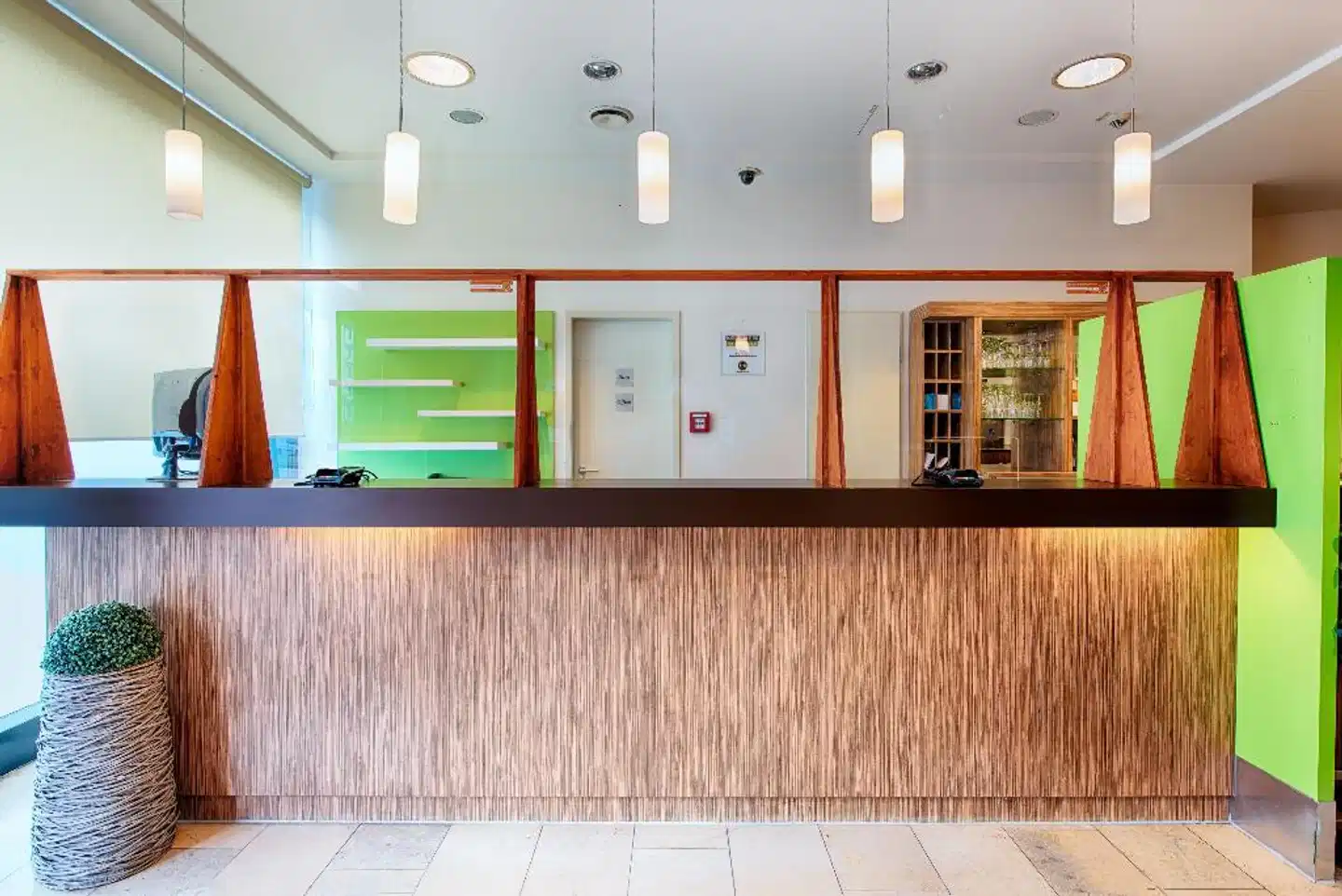 B&B Hotel Berlin City-Ost Lobby