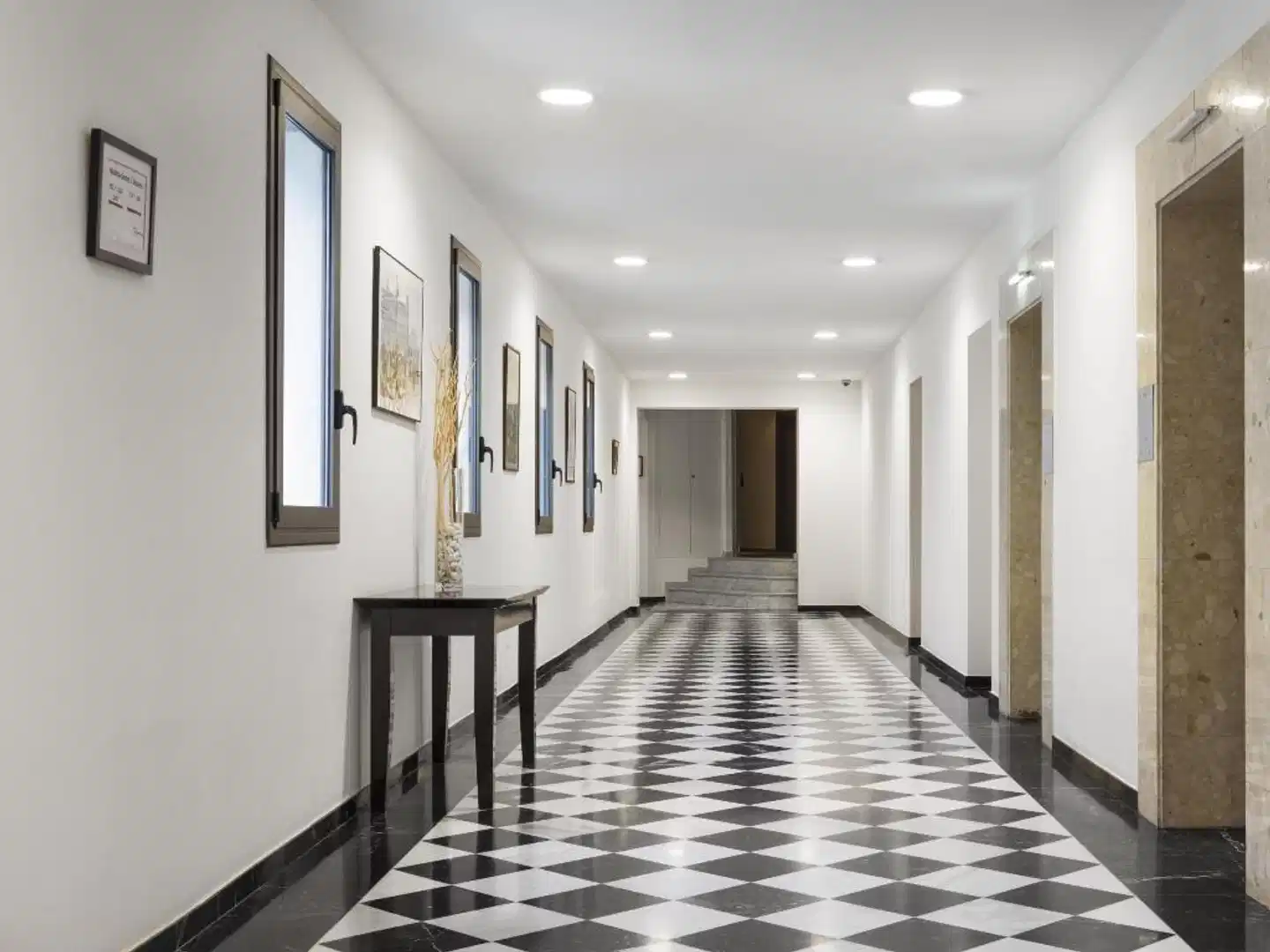 Oriente Atiram Lobby