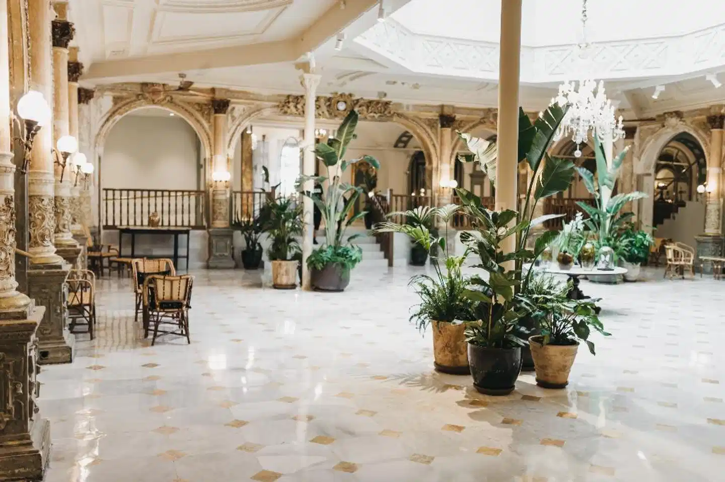 Oriente Atiram Lobby