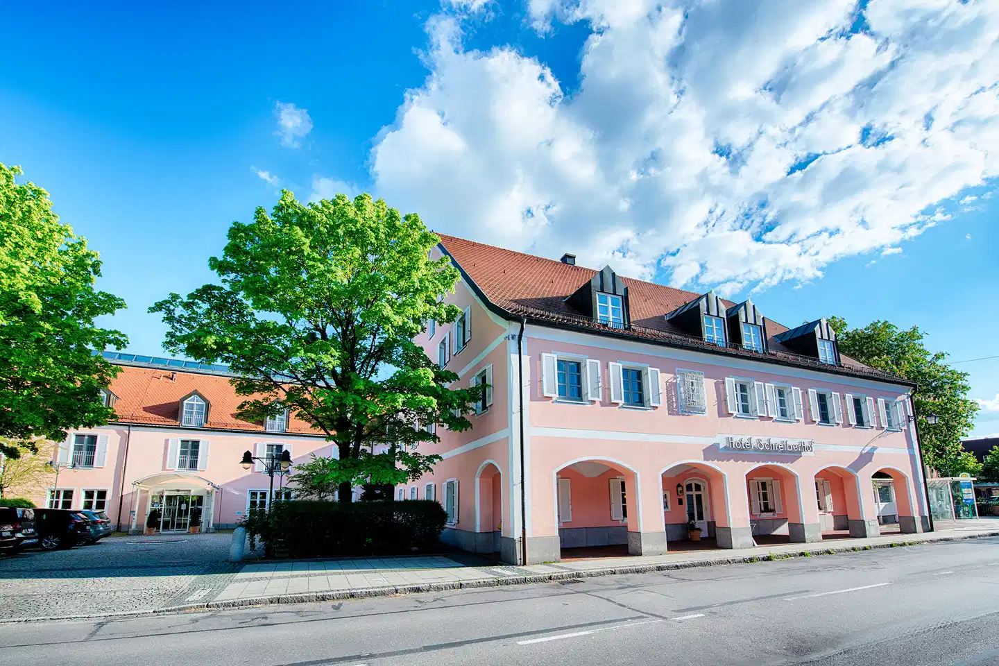 ACHAT Hotel SchreiberHof Aschheim Aussenansicht