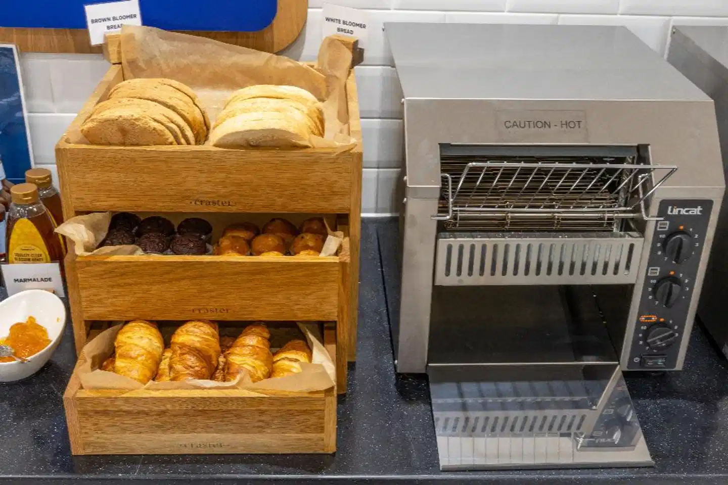 Holiday Inn Express London - Croydon Restaurant