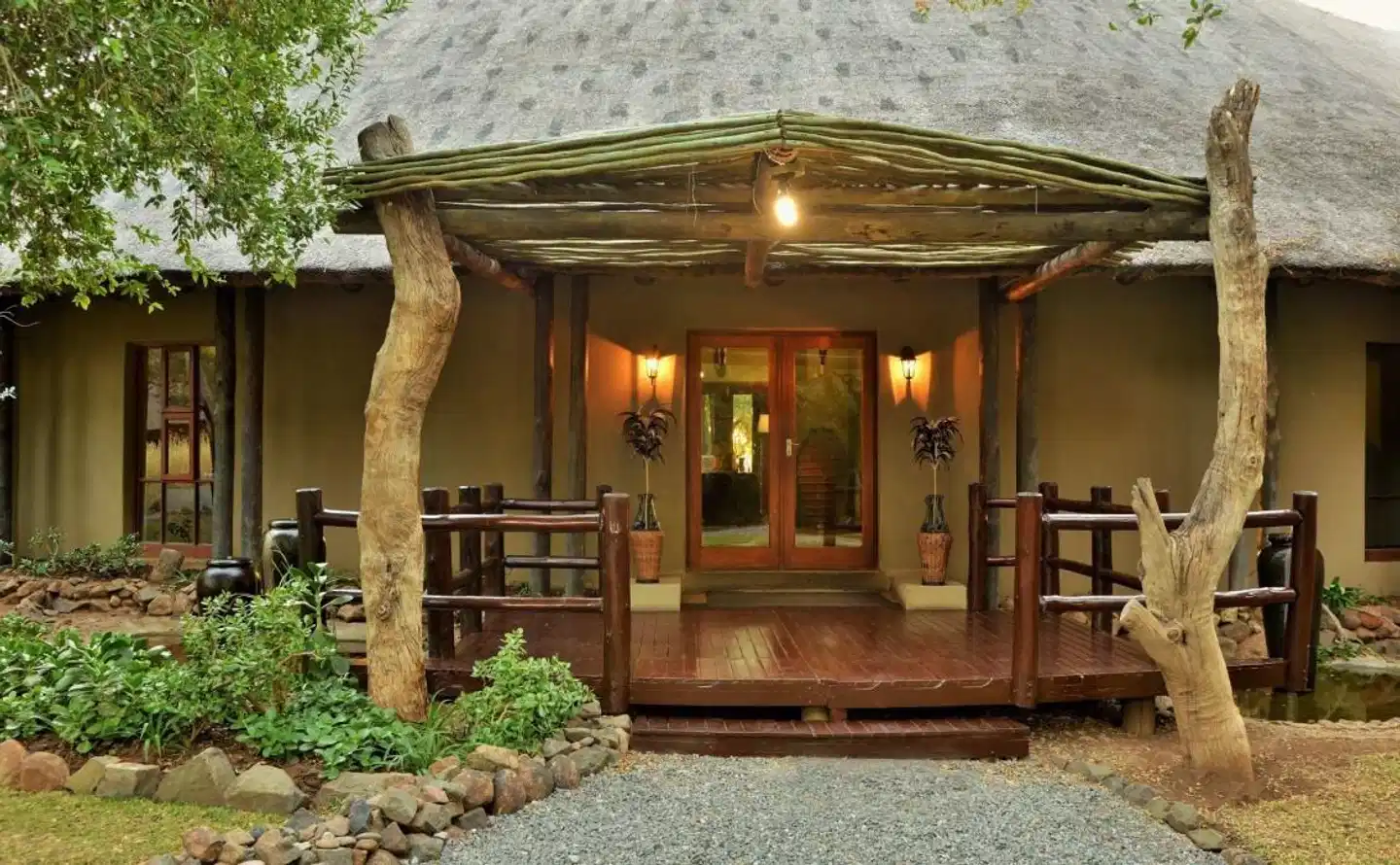 Black Rhino Game Lodge Aussenansicht