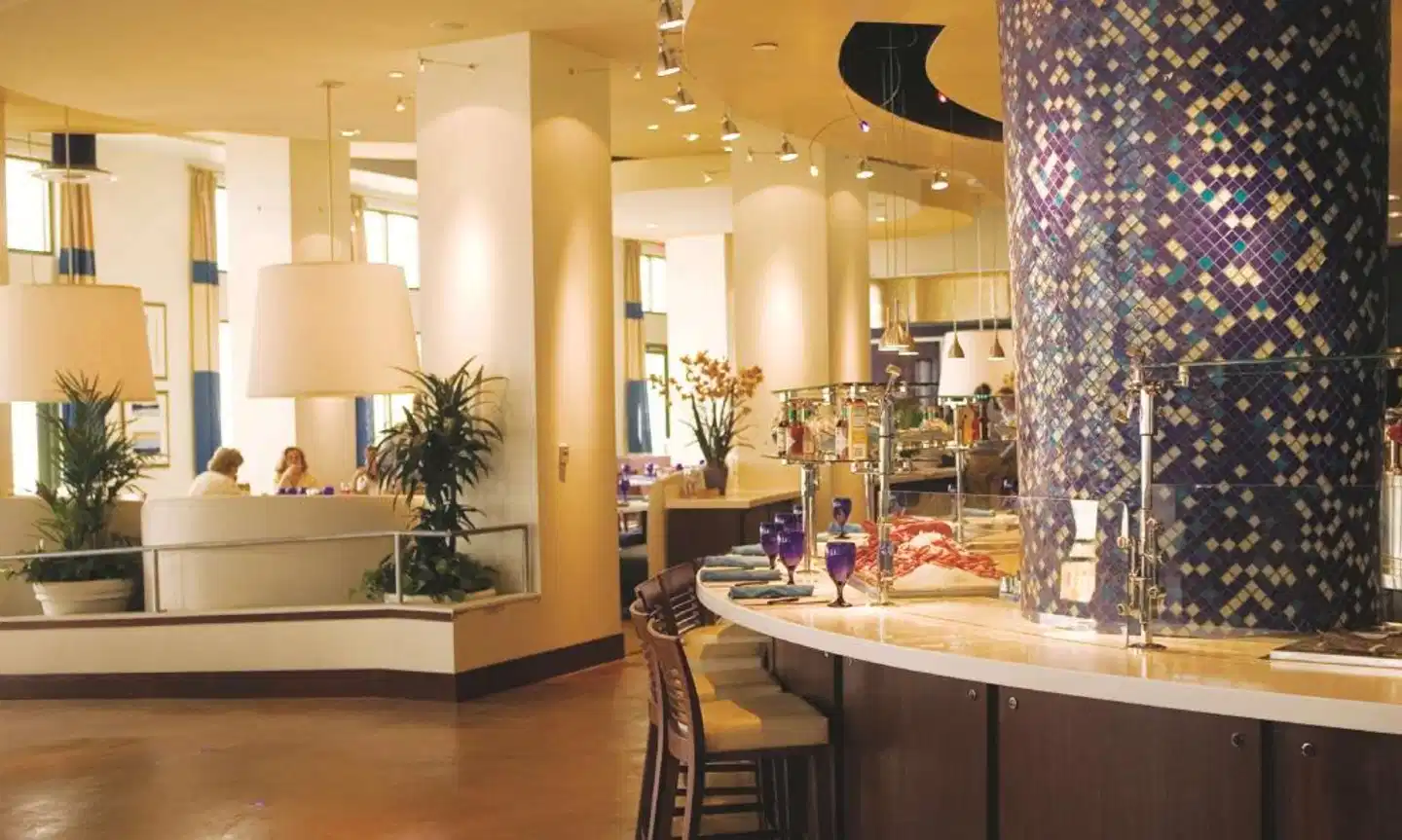 Hilton Virginia Beach Oceanfront Bar