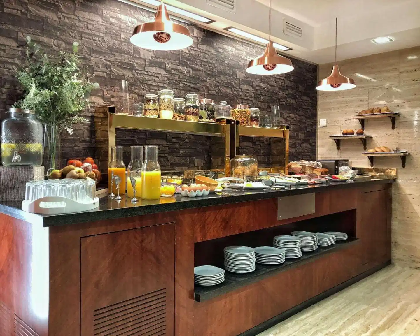 Vilana Hotel Restaurant