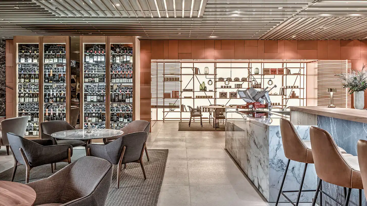 The Ritz-Carlton Vienna Bar