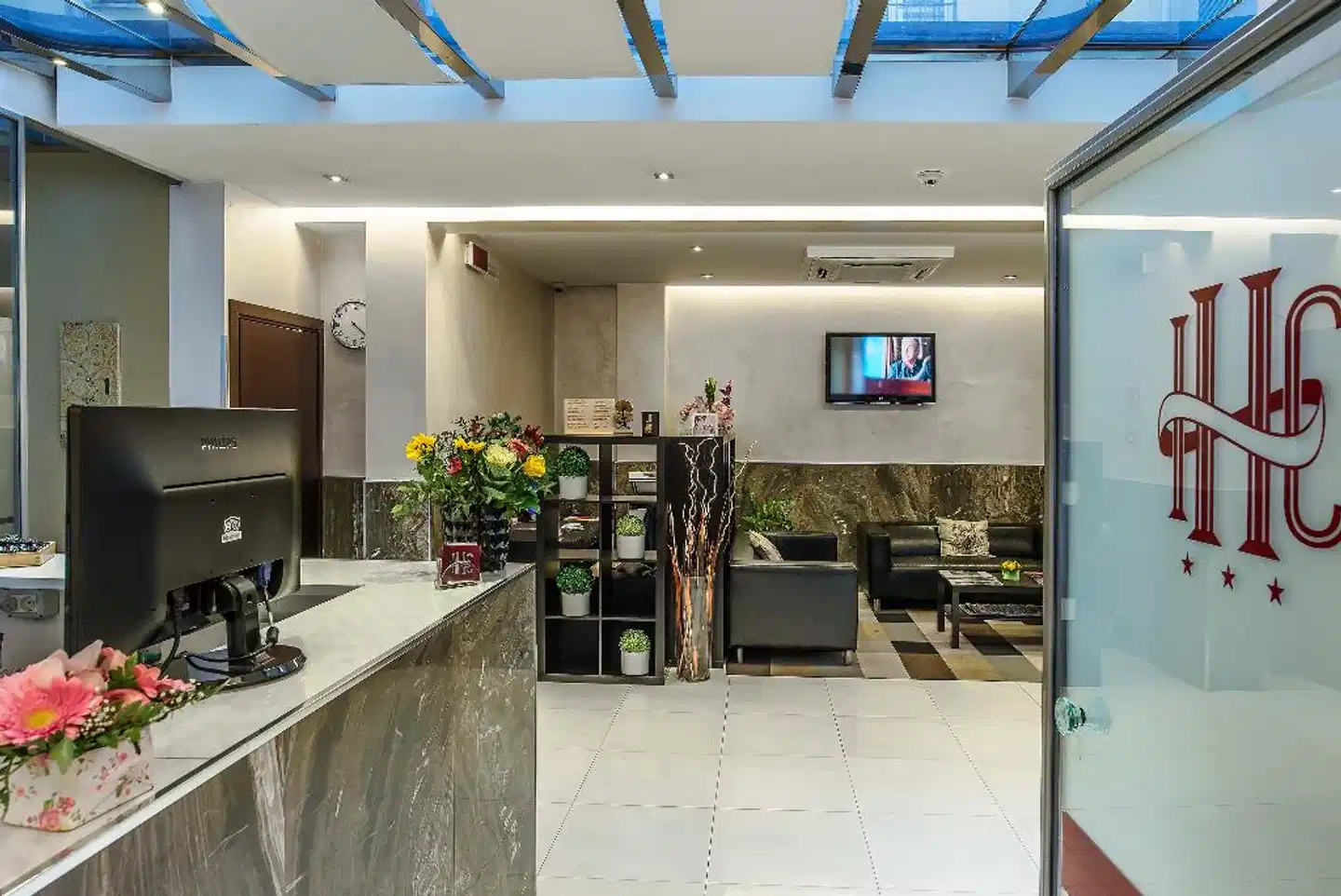 Catone District Hotel Lobby