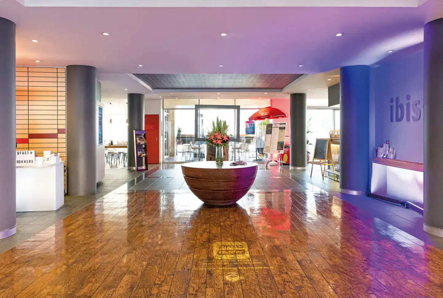 ibis Sydney Darling Harbour Lobby